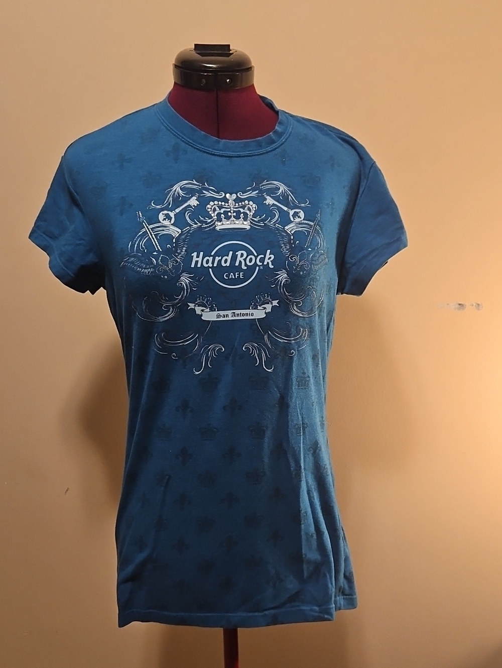 Hard Rock Cafe Teal Blue Women's Crest Graphic Tee